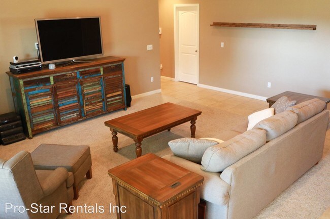Foto del edificio - 4 br, 2 bath House - 1182 N Harold Pl