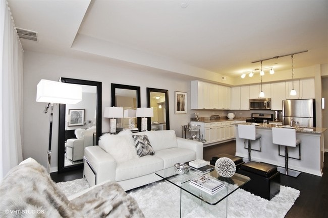 Foto del edificio - The Residences of Orland Park Crossing