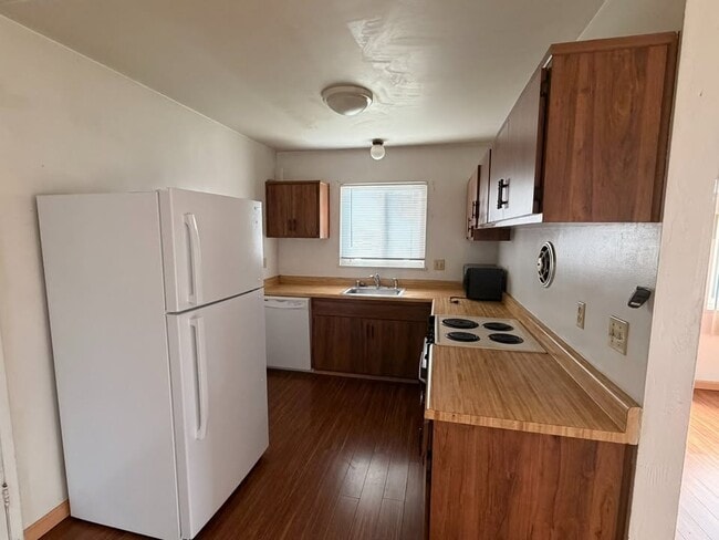 Building Photo - 5349 Fleming Ave