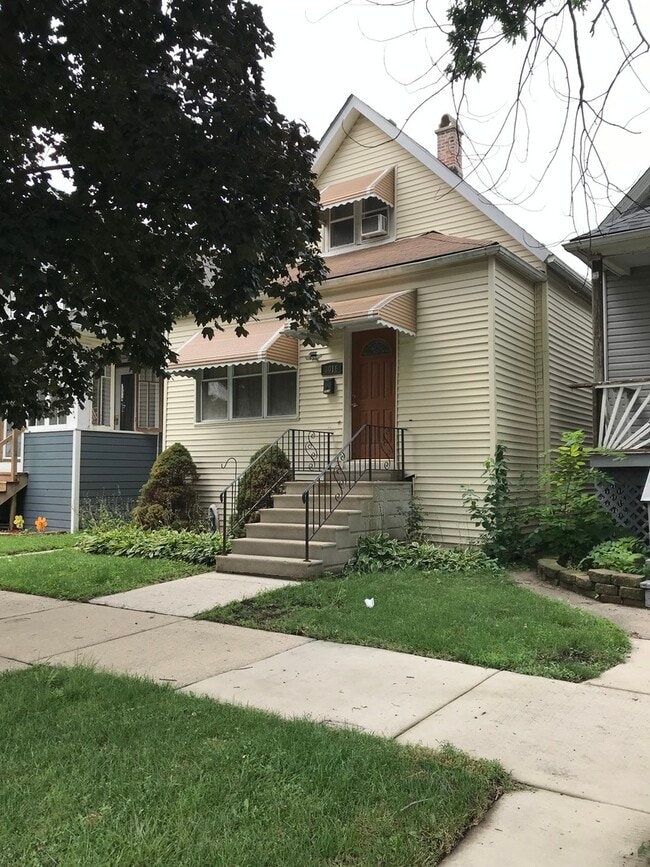 Building Photo - 3016 Wesley Ave