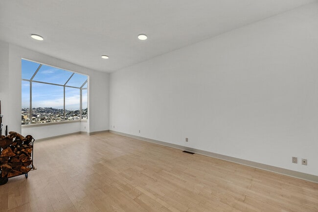 Building Photo - 50 Laidley St