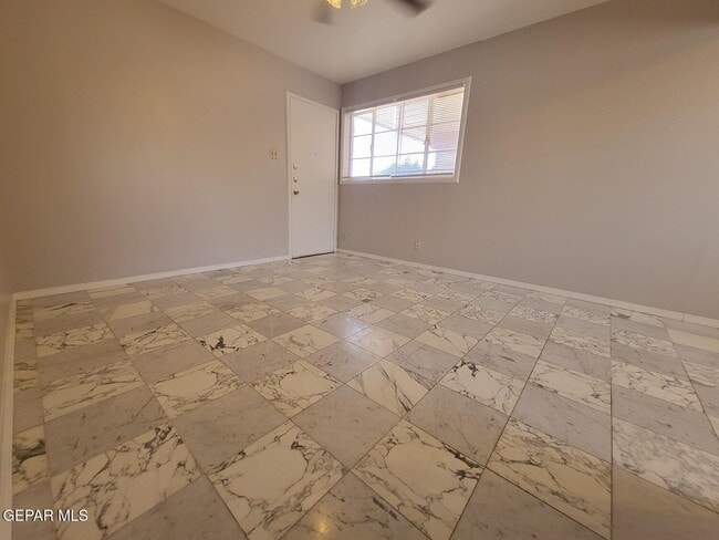 Foto del edificio - 1421 St Johns Dr