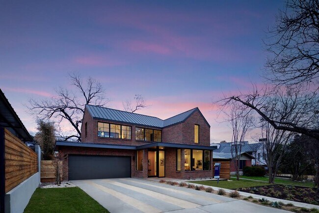 Foto del edificio - 1601 Woodlawn Blvd