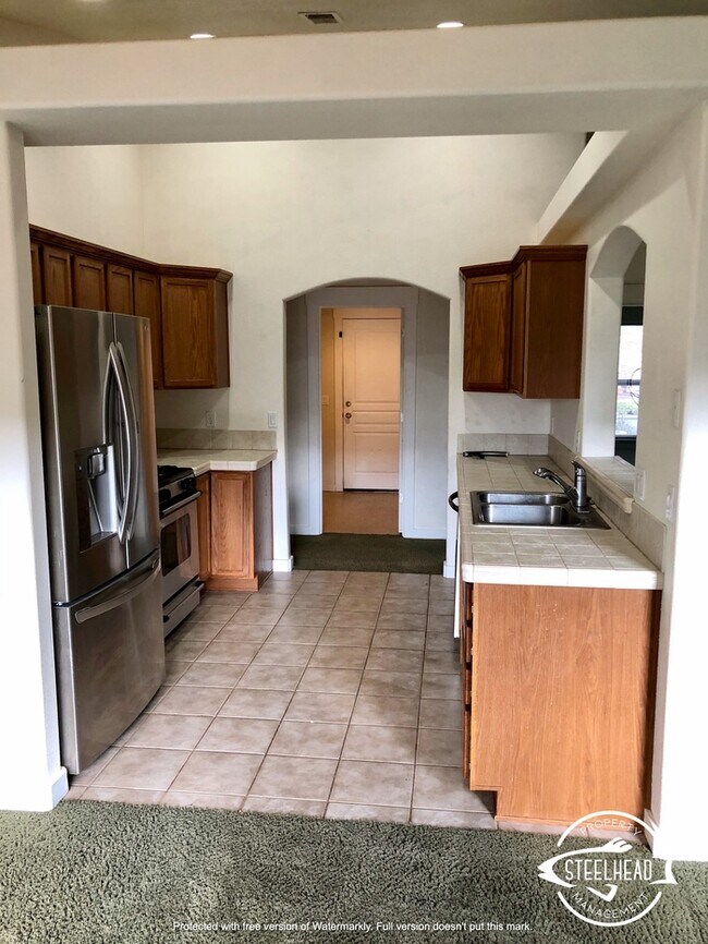 Foto del edificio - 3790 Somerset Ave NE