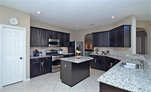 Foto del edificio - 6323 Falling Briar Lane