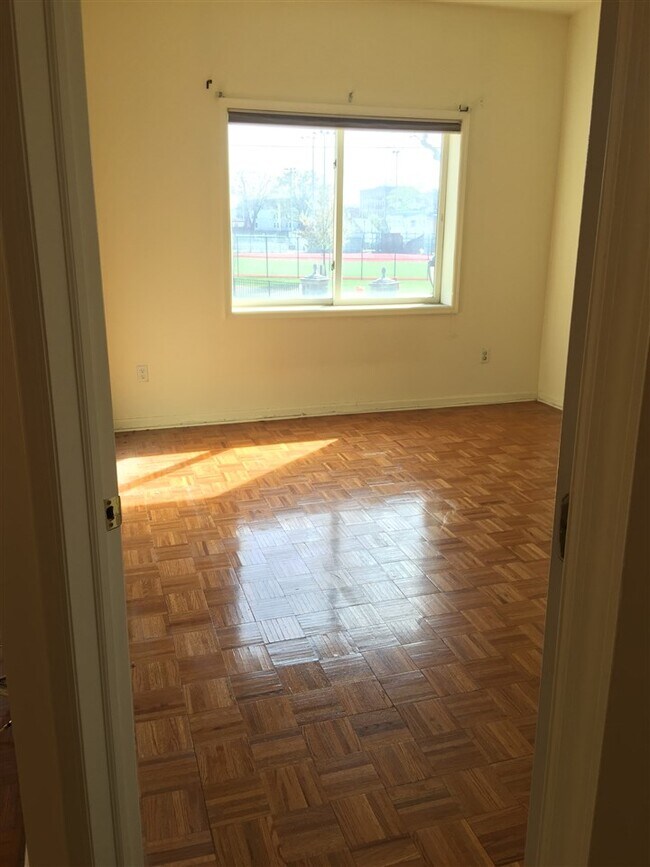 200 Paterson Plank Rd Unit 204, Union City, NJ 07087 Apartment for