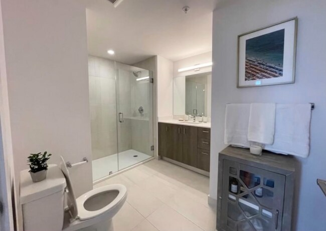 Foto del edificio - 2321 Laguna Cir