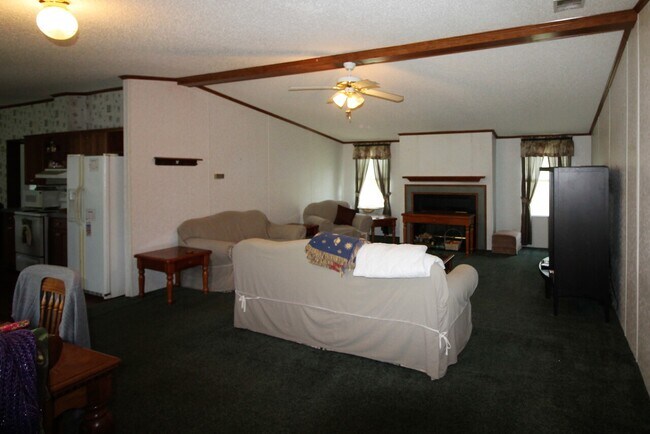 Foto del edificio - 1537 Tomlinson Rd, Victoria, VA