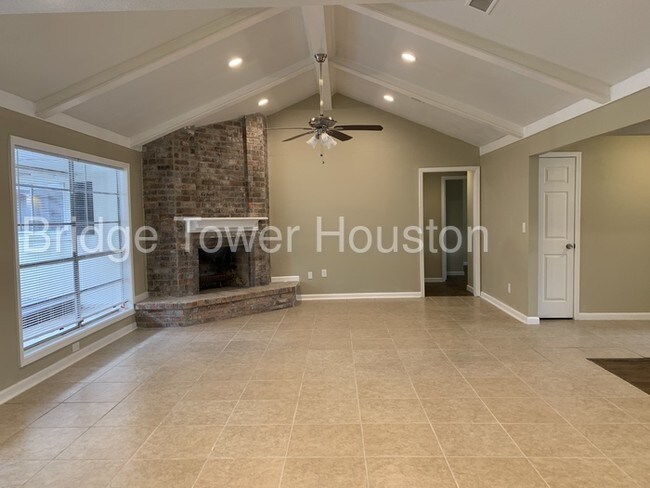 Foto del edificio - 15611 Sandy Hilll, Houston