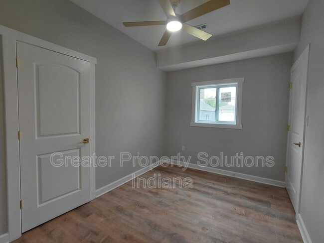 Building Photo - 7018 Chestnut Ave