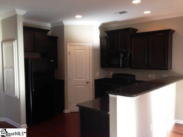 Foto del edificio - 200 Rivers Edge Cir