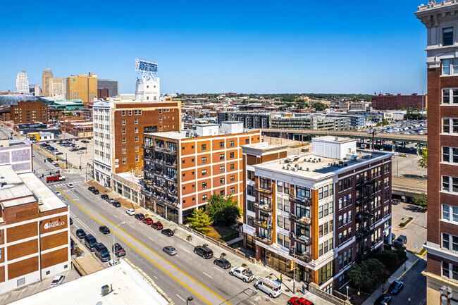 Aerial Photo - Western Auto Bldg