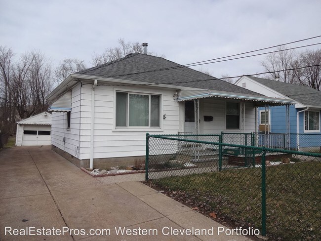 Building Photo - 12614 Lena Ave