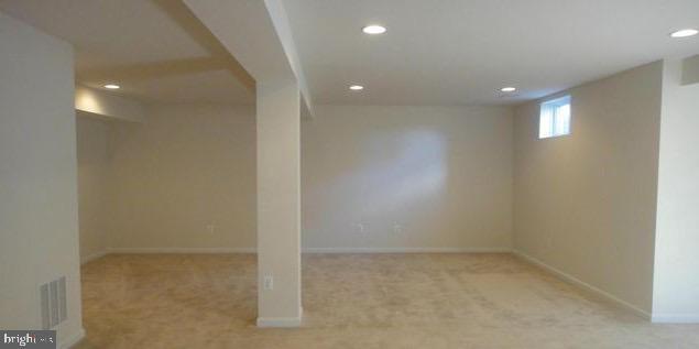 Building Photo - 15190 Santander Dr