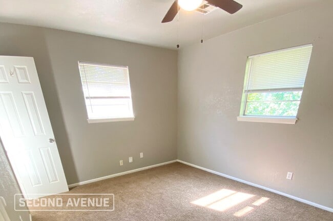 Building Photo - 1205 NW 105th St