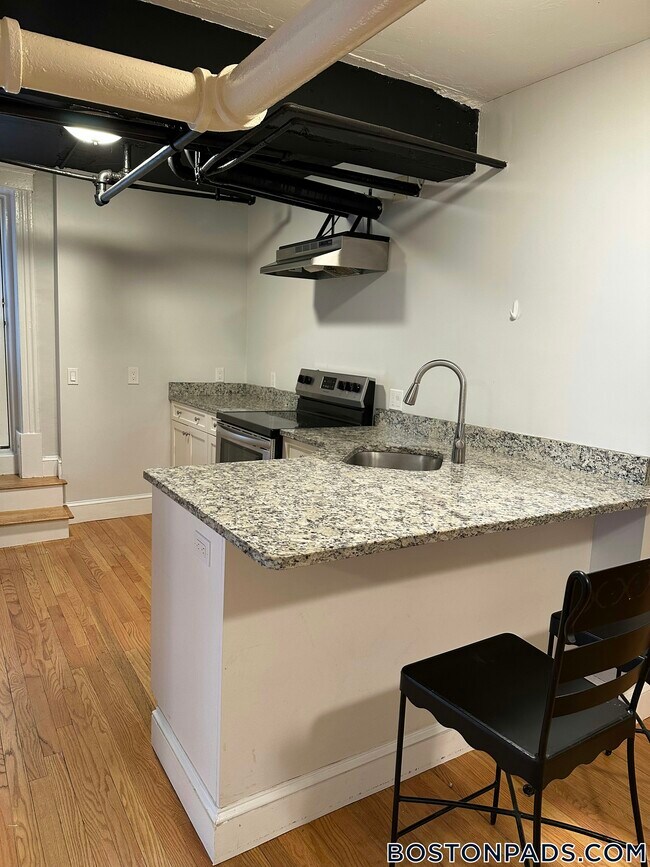 Building Photo - 1450 Commonwealth Ave