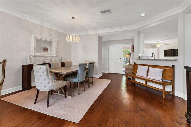 Building Photo - 1711 Starling Dr