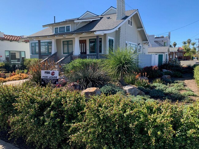 Foto del edificio - Stunning Craftsman 4 Bd / 2 Bath home in t...