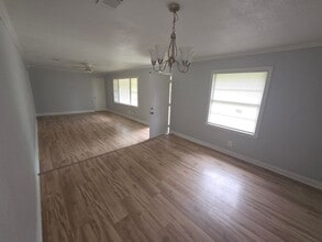 Building Photo - 3133 Monticello Dr