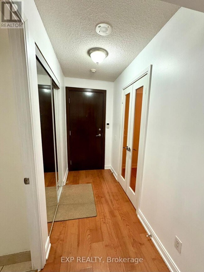 Photo du bâtiment - 35 Viking Ln