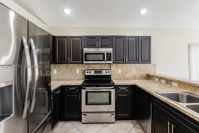 Building Photo - 2033 NW 178th Way