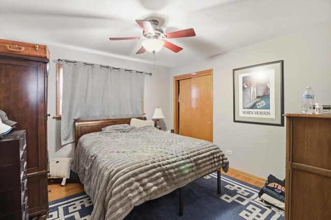 Foto del edificio - 5363 N Mont Clare Ave