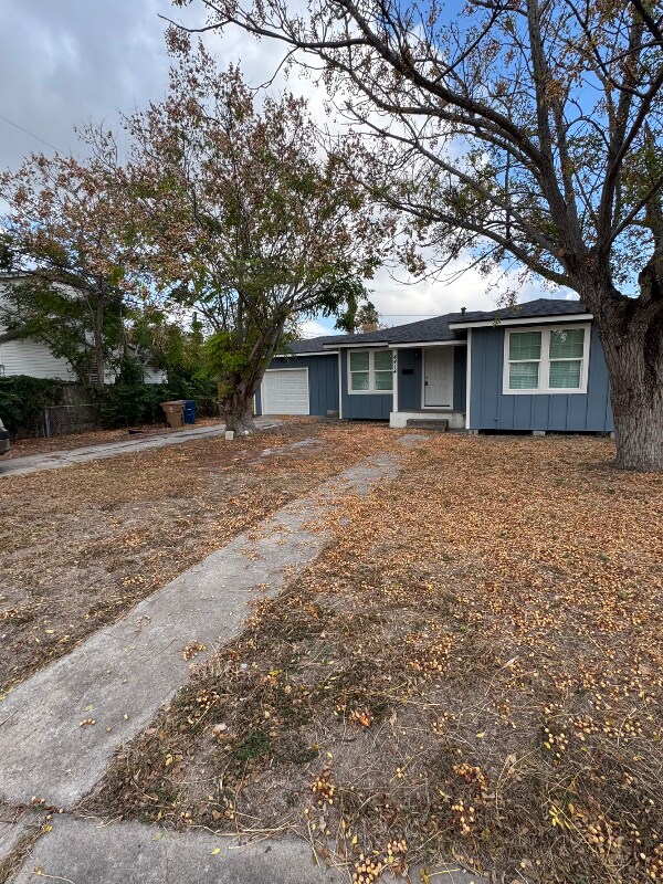 Foto principal - 4414 Ramsey St