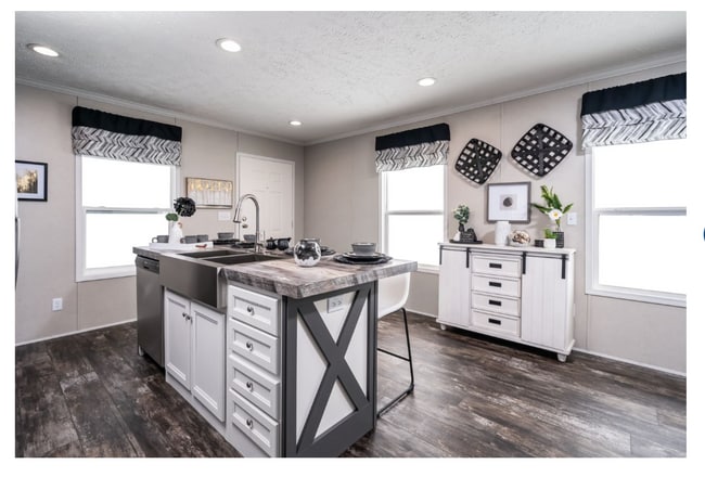 Building Photo - 1465 Hwy 29