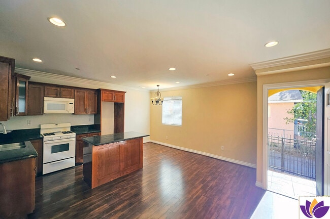 Foto del edificio - 1432 Ricardo St