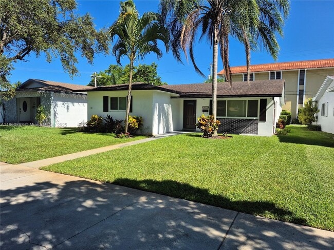 Foto del edificio - 4010 N Circle Dr
