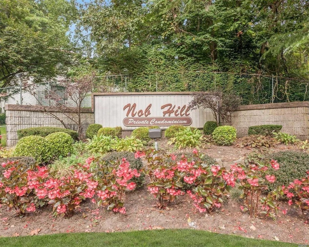 Foto principal - 61 Richmond Blvd