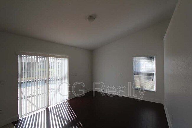 Foto del edificio - 132 Sunward Run