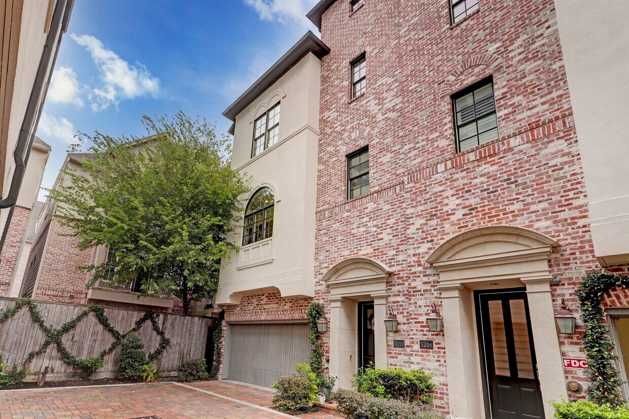 Foto principal - 5218 Crawford St