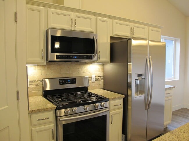 Building Photo - Beautiful home coming soon!