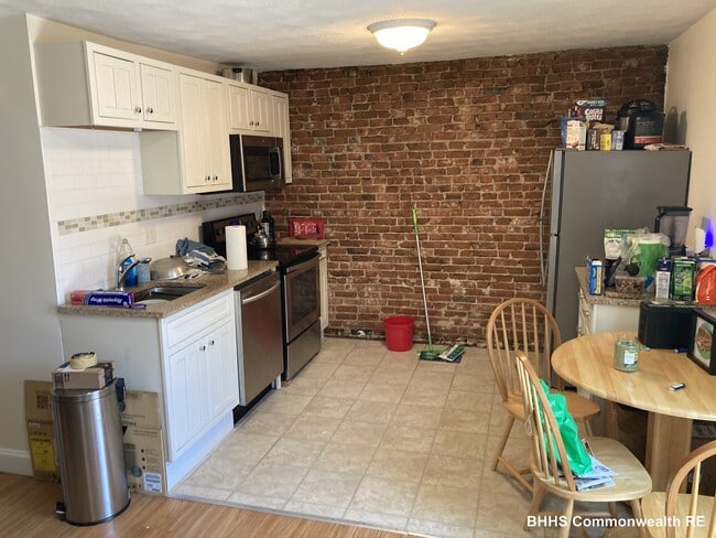 Photo - 3 Elm St. Unit 3 Apartment