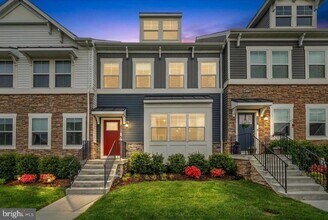 Building Photo - 1309 Crampton Pl