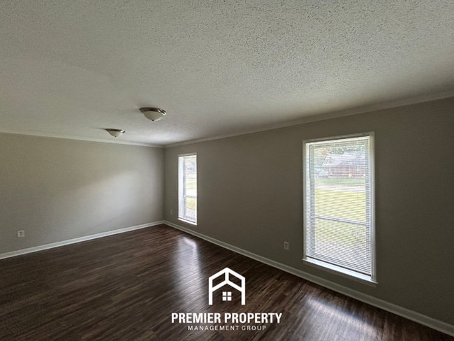 Photo - 3BR/2BA Memphis Rental with Detached 2-Car Garage, Brick Fireplace & Backyard Shed House