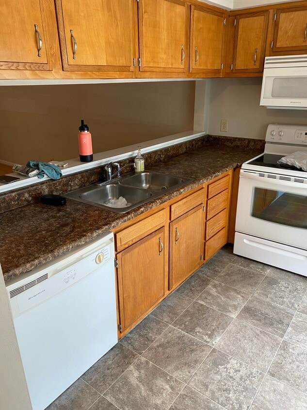 7218 Woods Crossing Dr, Cave Spring, VA 24018 House Rental in Cave