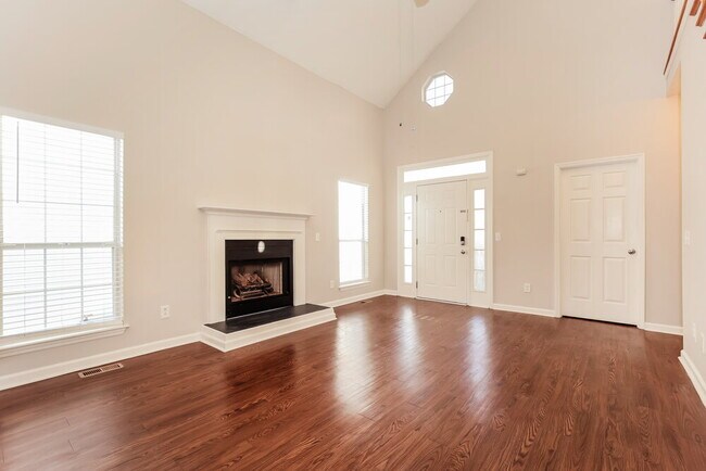 Foto del edificio - 1513 Bell Trace Dr