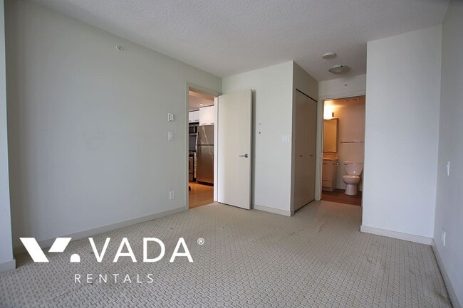 Building Photo - Wall Centre 1 Bedroom Apartment For Rent 7...