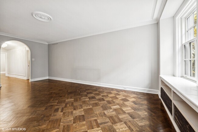 Foto del edificio - 73 E Elm St