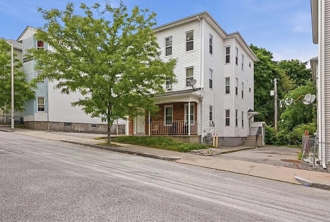 Building Photo - 31 Aetna St