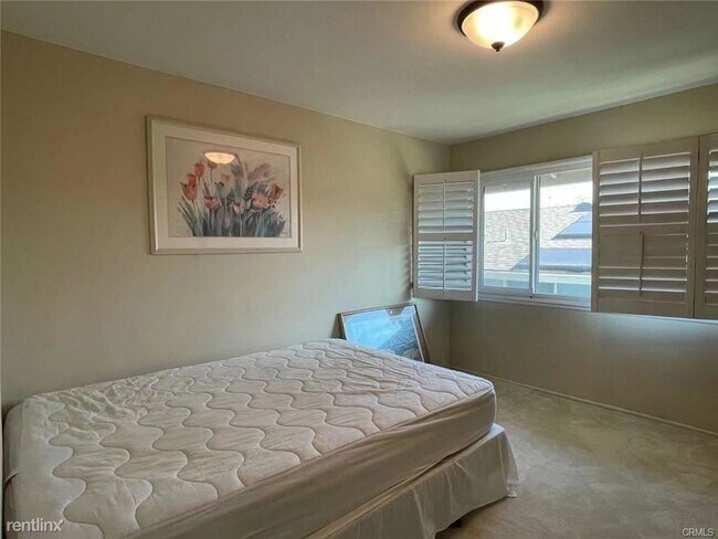 Foto del edificio - 5 br, 3 bath House - 1420 Kensington Dr