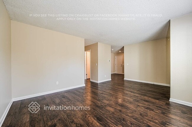 Building Photo - 16152 E Radcliff Pl