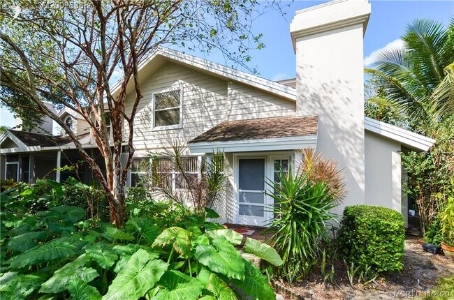 Building Photo - 3660 SW Sunset Trace Cir