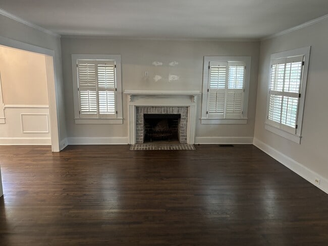 Building Photo - 517 Forest Ln