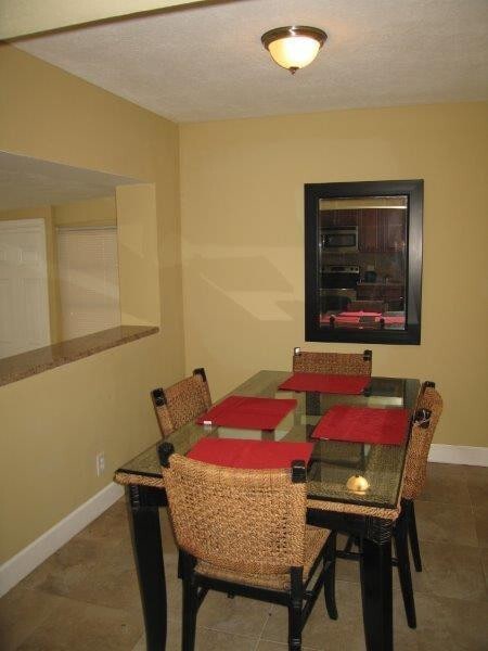 Foto del edificio - 240 NE 55th St