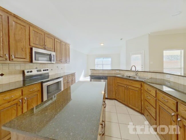 Building Photo - 129 Muirfield Dr