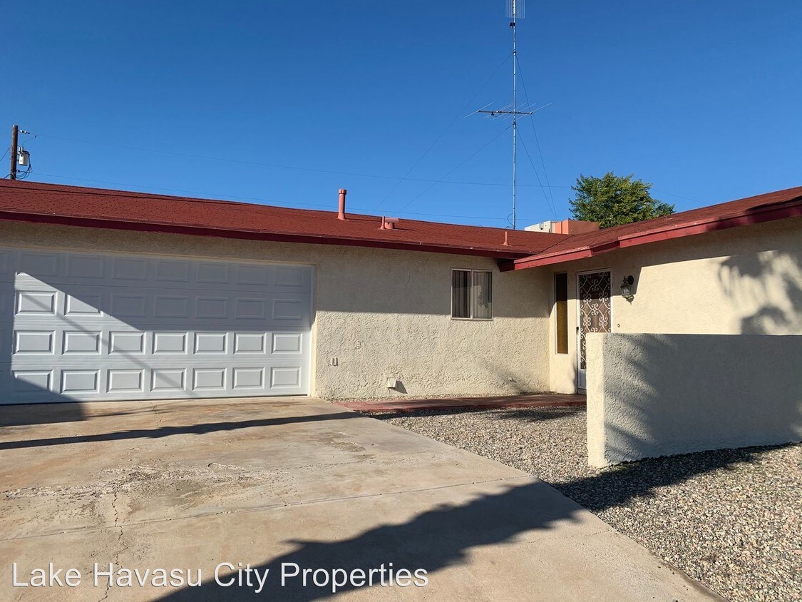 Primary Photo - 3 br, 2 bath House - 2875 Daytona Ave