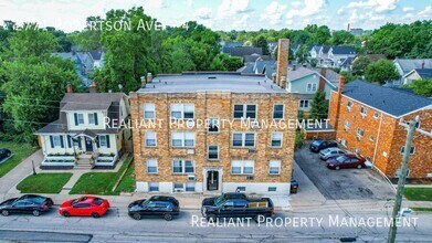 Building Photo - 2771 Robertson Ave